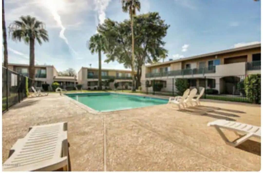 Modern In Old Litchfield *